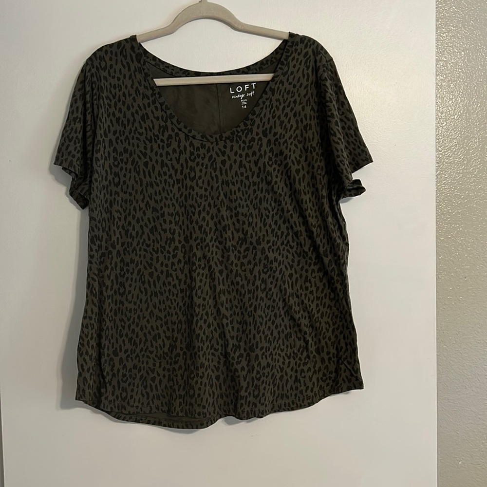 Loft Green Animal Print Short Sleeve T-shirt size 14